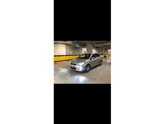 Sahibinden Hyundai Accent Blue 1.6 CRDI Mode Plus 2015 Model İstanbul