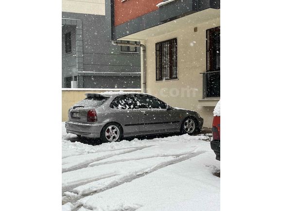 Sahibinden Honda Civic 1.4 i S 2000 Model 