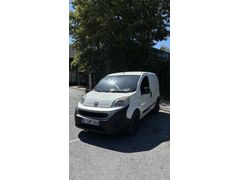 Sahibinden Fiat Fiorino Cargo 1.3 Multijet Plus 2019 Model  143.500 km Beyaz