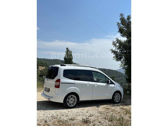 Sahibinden Ford Tourneo Courier 1.6 TDCi Titanium Plus 2017 Model 