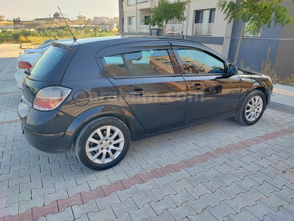 Sahibinden Opel Astra 1.6 Enjoy 2011 Model