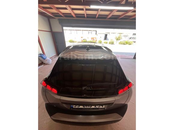 Sahibinden Peugeot e-2008 Allure 2024 Model İzmir