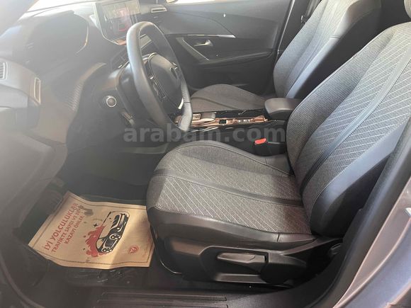 Sahibinden Peugeot e-2008 Allure 2024 Model İzmir