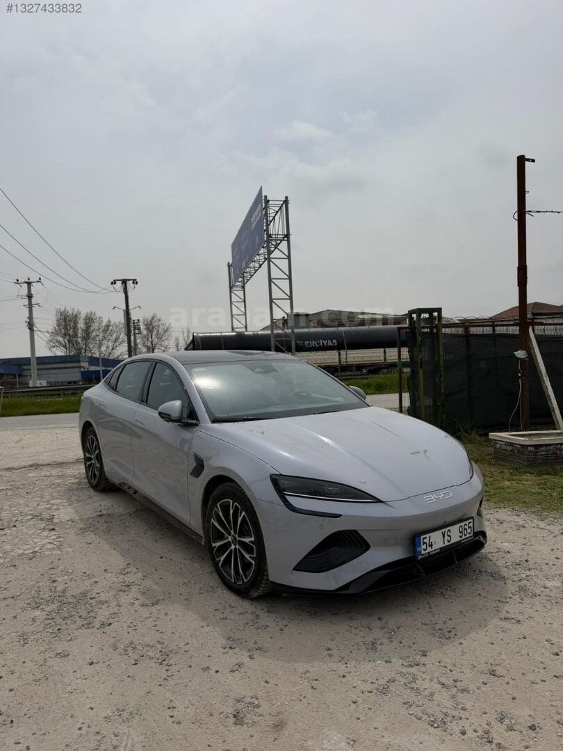 Galeriden BYD Seal Design 2025 Model Sakarya 12.000 km Bej 3