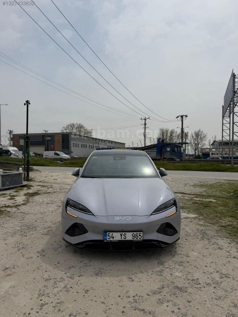 Galeriden BYD Seal Design 2025 Model Sakarya 12.000 km Bej 1