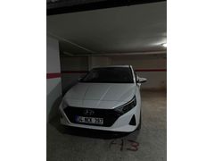 Sahibinden Hyundai i20 1.4 MPI Style Plus 2022 Model  63.000 km Beyaz
