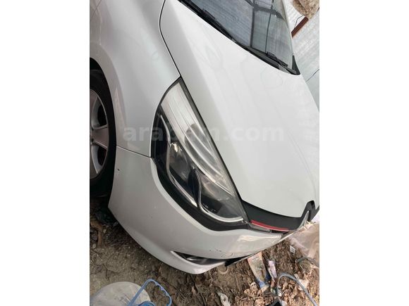 Sahibinden Renault Clio 0.9 TCe Touch 2012 Model Antalya