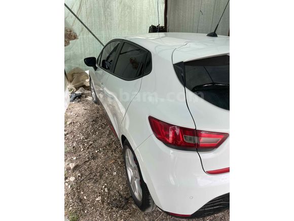 Sahibinden Renault Clio 0.9 TCe Touch 2012 Model Antalya