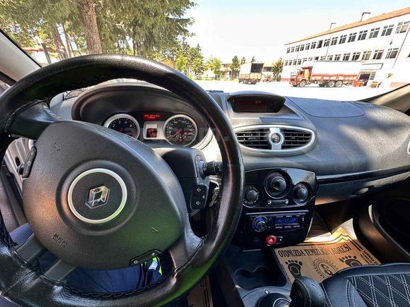 Sahibinden Renault Clio 1.2 Extreme 2010 Model 
