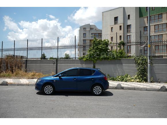 Sahibinden Seat Ibiza 1.2 TSI Reference plus 2016 Model  88 bin km Mavi