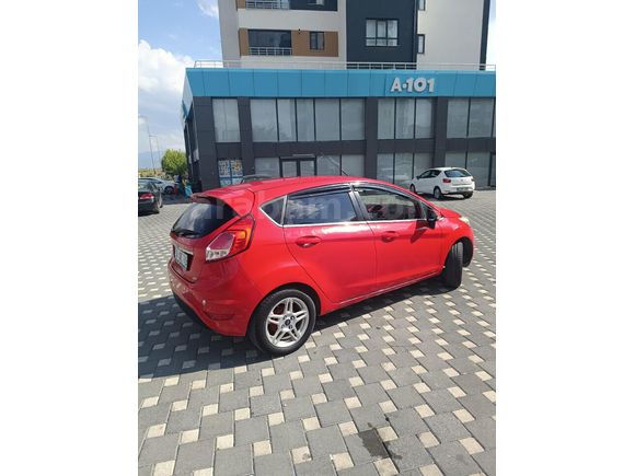 Sahibinden Ford Fiesta 1.6 Titanium 2013 Model