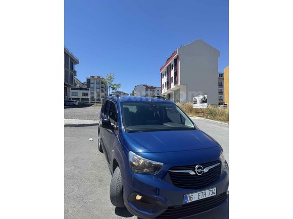 Sahibinden Opel Combo 1.5 CDTI Ultimate 2023 Model  60.000 km Lacivert