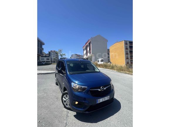 Sahibinden Opel Combo 1.5 CDTI Ultimate 2023 Model  60.000 km Lacivert