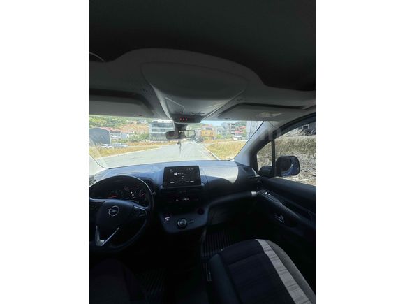 Sahibinden Opel Combo 1.5 CDTI Ultimate 2023 Model  60.000 km Lacivert