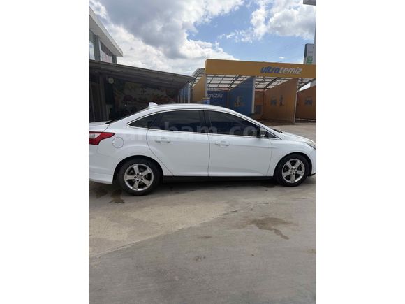 Sahibinden Ford Focus 1.6 TDCi Trend 2013 Model 