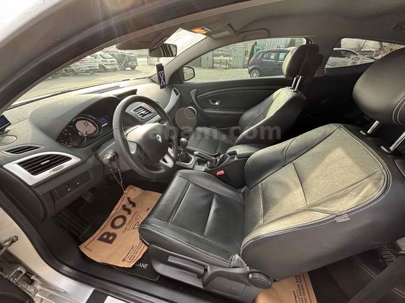 Sahibinden Renault Megane 1.6 Coupe Dynamique 2010 Model 