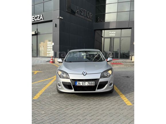 Sahibinden Renault Megane 1.6 Coupe Dynamique 2010 Model 