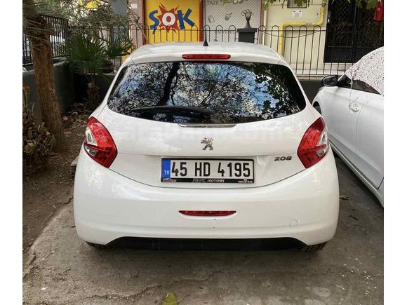  Peugeot 208 1.2 VTi Access 2012  140 bin km 
