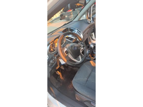 Sahibinden Ford Fiesta 1.4 TDCi Titanium 2012 Model