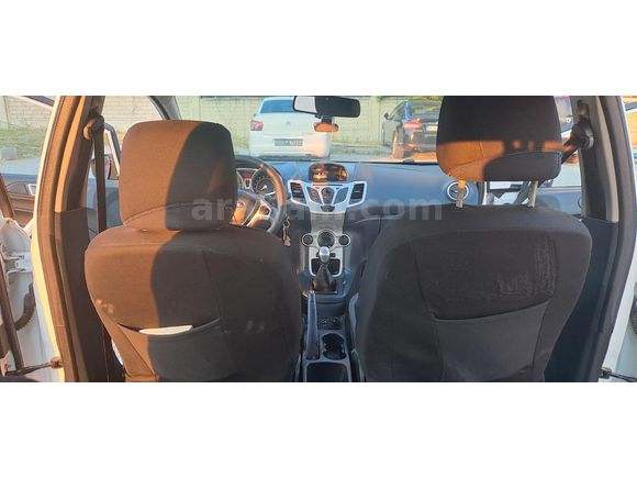 Sahibinden Ford Fiesta 1.4 TDCi Titanium 2012 Model