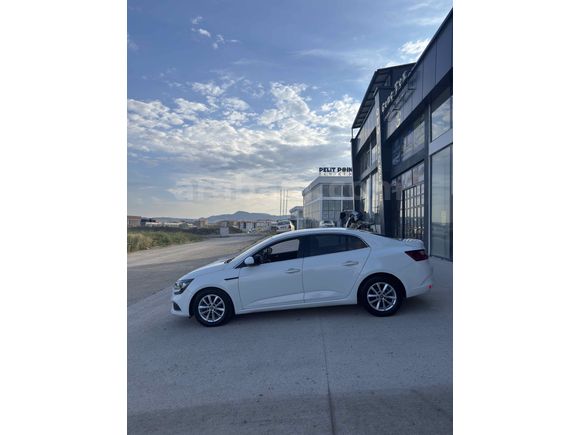 Sahibinden Renault Megane 1.5 dCi Touch 2017 Model 
