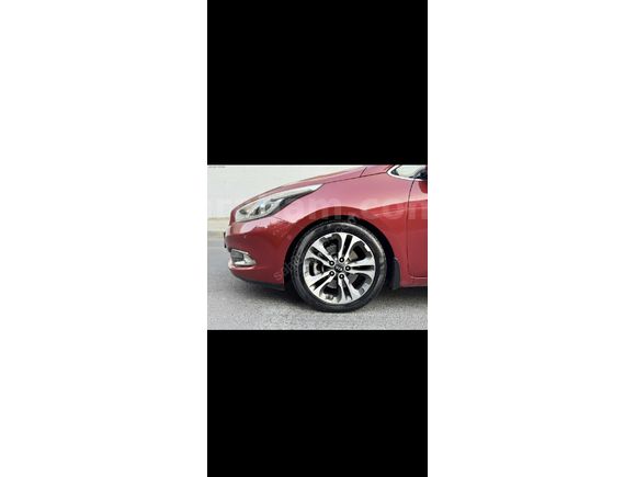 Sahibinden Kia Ceed 1.6 CRDi Premium 2013 Model