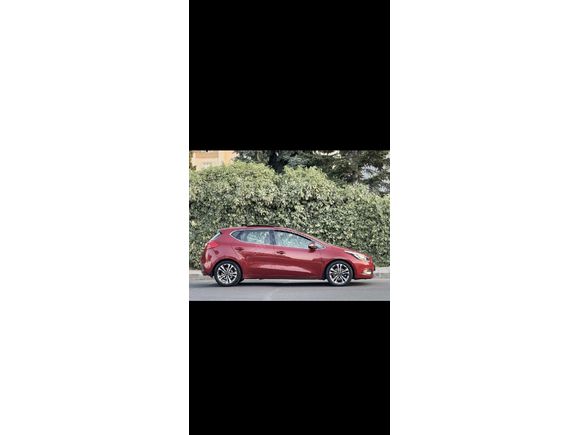 Sahibinden Kia Ceed 1.6 CRDi Premium 2013 Model