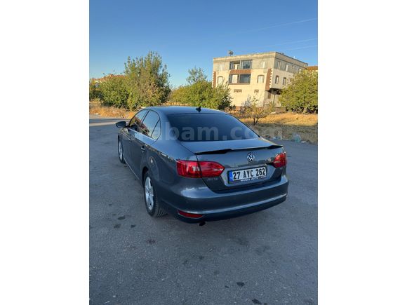Sahibinden Volkswagen Jetta 1.6 TDi Highline 2012 Model