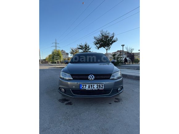 Sahibinden Volkswagen Jetta 1.6 TDi Highline 2012 Model
