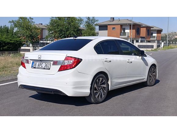 Sahibinden Honda Civic 1.6i VTEC Dream 2012 Model Fb7