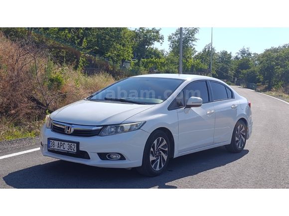 Sahibinden Honda Civic 1.6i VTEC Dream 2012 Model Fb7