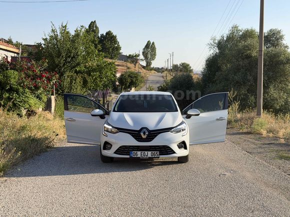 Sahibinden Renault Clio 1.0 SCe Joy 2022 Model 