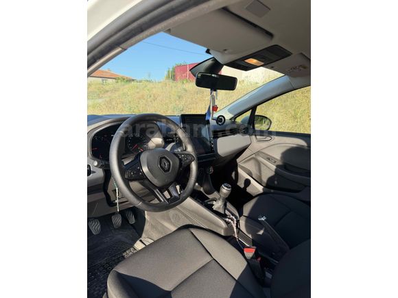Sahibinden Renault Clio 1.0 SCe Joy 2022 Model 
