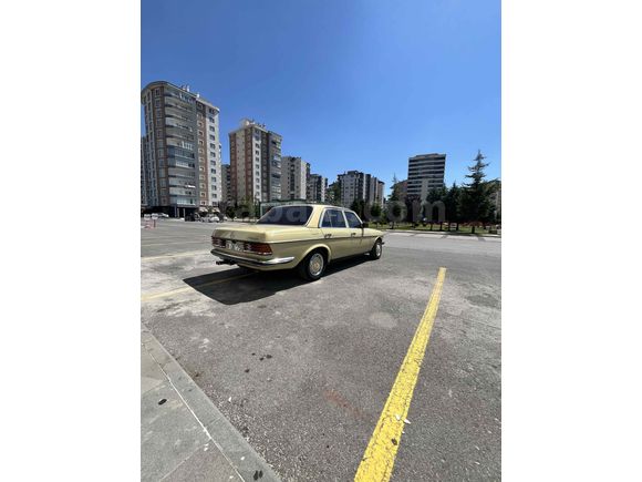 Galeriden Mercedes - Benz E 200 1978 Model Kayseri