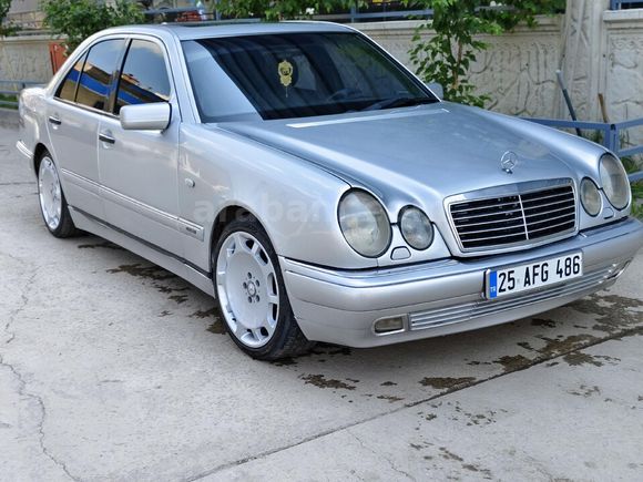 Sahibinden Mercedes - Benz E 200 Elegance 1996 Model
