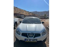 Sahibinden Nissan Qashqai 1.5 dCi Tekna Sky Pack 2013 Model  235.000 km Beyaz