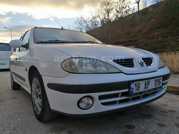 Sahibinden Renault Megane 1.6 RTE 2001 Model 