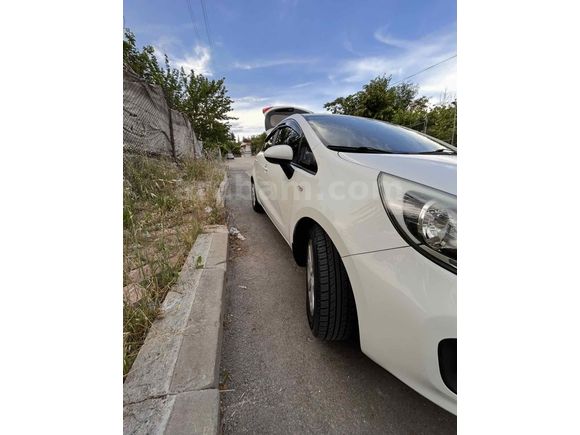 Sahibinden Kia Rio 1.4 CRDi Natty 2014 Model 