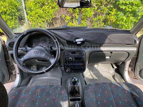 Sahibinden Hyundai Accent 1.3 LS 1998 Model Yumurta Kasa