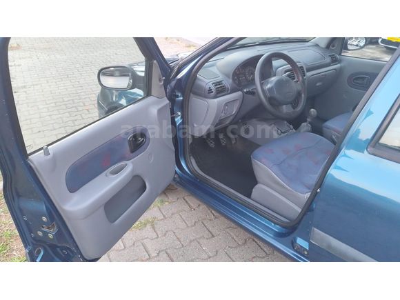 Galeriden Renault Clio 1.4 RNA 2000 Model Samsun
