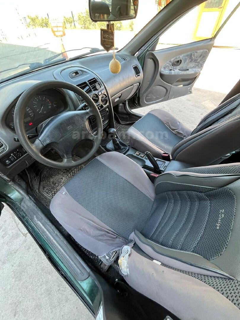 Sahibinden Mitsubishi Carisma 1.6 GLX 1999 Model Isparta 312.000 km Yeşil (metalik) 5