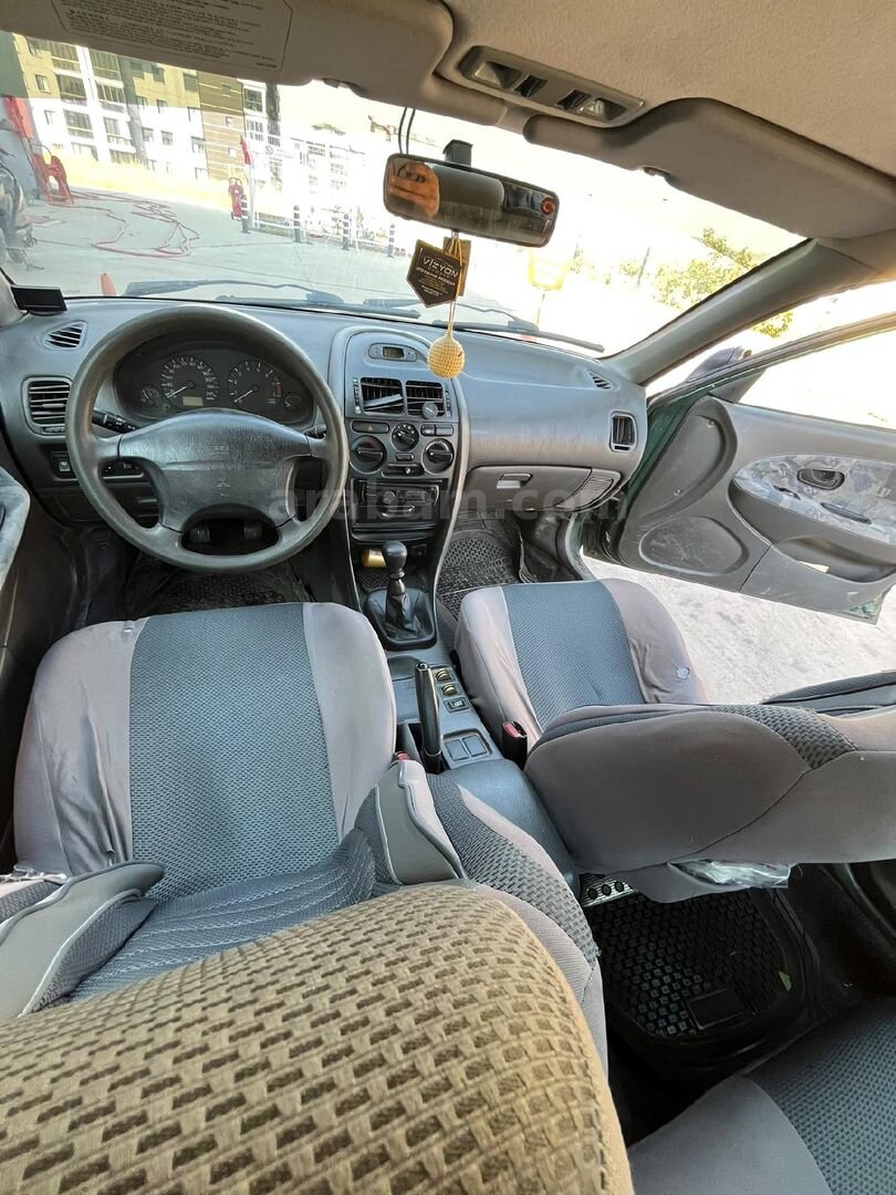 Sahibinden Mitsubishi Carisma 1.6 GLX 1999 Model Isparta 312.000 km Yeşil (metalik) 2