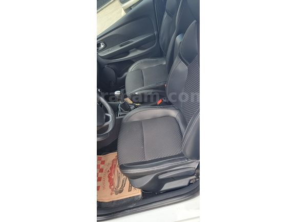  Öğretmenden Temiz Renault Clio 1.5 dCi Icon 2016 Model 