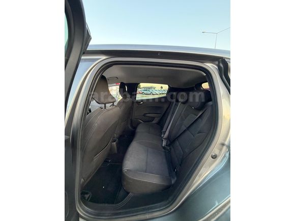 Sahibinden Renault Clio 1.0 TCe Touch 2023 Model 