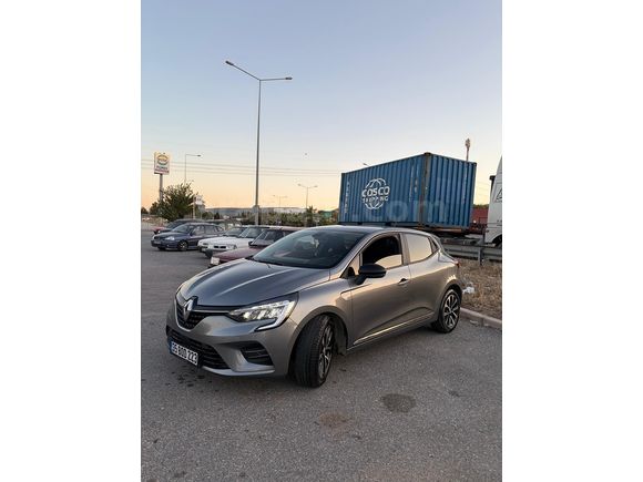 Sahibinden Renault Clio 1.0 TCe Touch 2023 Model 