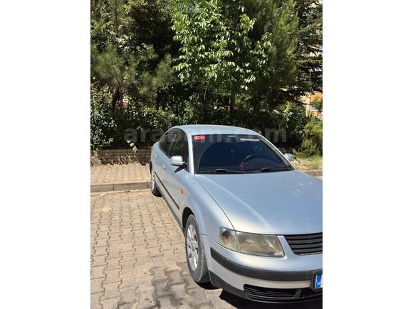 Sahibinden Volkswagen Passat 1.8 Basic 1998 Model