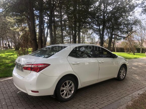 MEMURDAN BEYAZ TOYOTA 