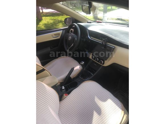 MEMURDAN BEYAZ TOYOTA 