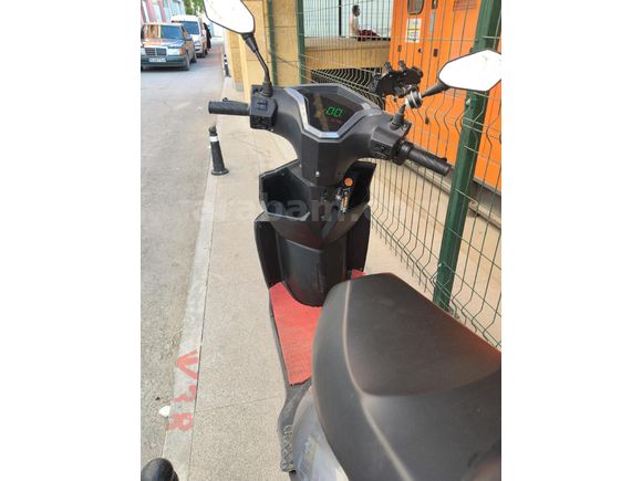 az çizikli 1800 km Sahibinden Volta VS1