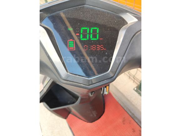 az çizikli 1800 km Sahibinden Volta VS1